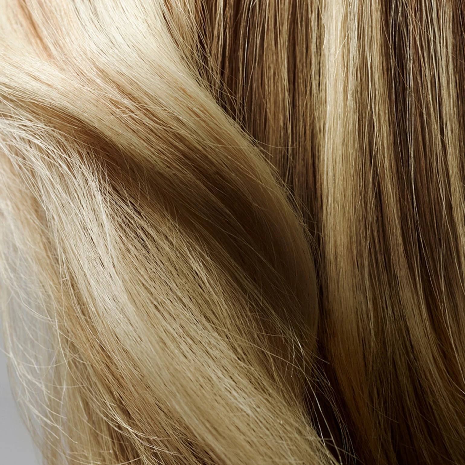 Spray Thickening Maximista 200ml- Oribe – Image 3